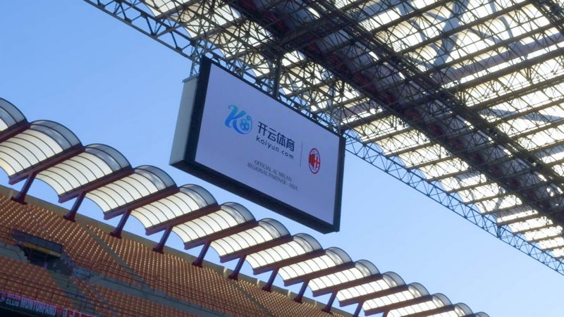 展示了足球